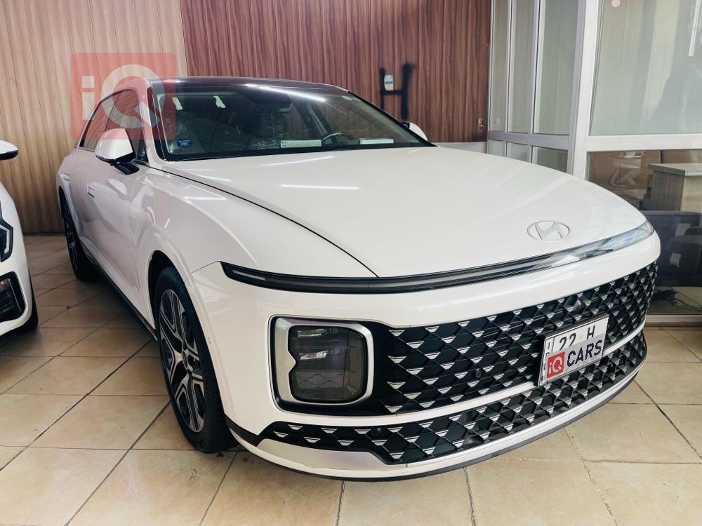 هيونداي أزيرا